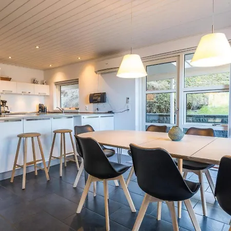 Feriehus L *